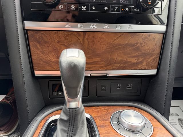 Used 2024 Nissan Armada SL w/ Captain's Chairs Package AWD/4WD image 30