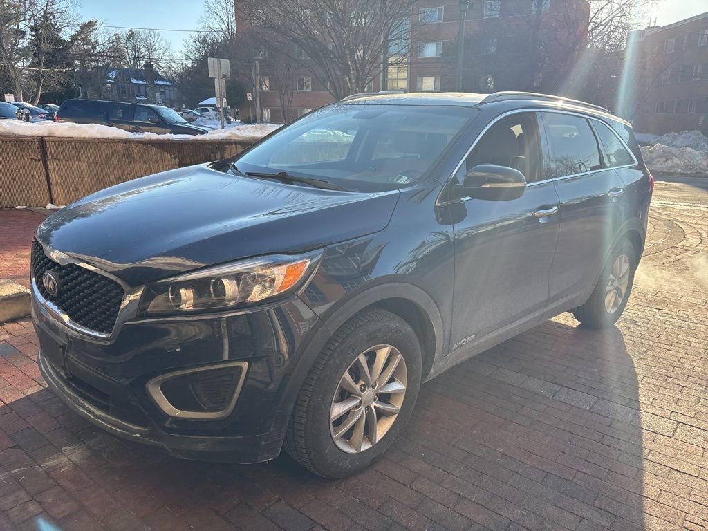 Used 2018 Kia Sorento LX image 7