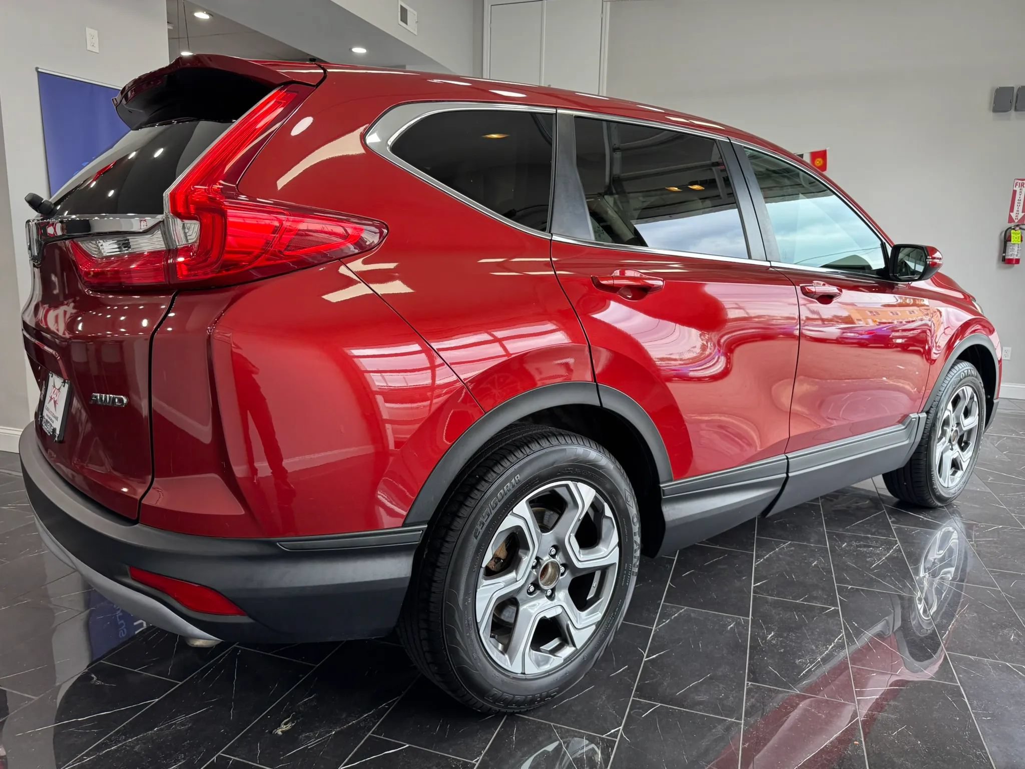 Used 2019 Honda CR-V EX image 6