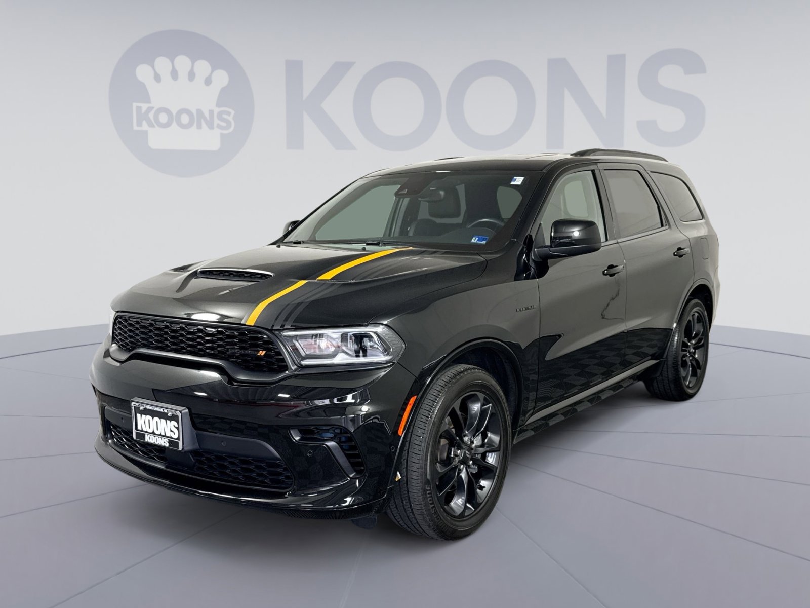 Used 2023 Dodge Durango R/T w/ Hemi Orange Plus Package AWD/4WD image 1
