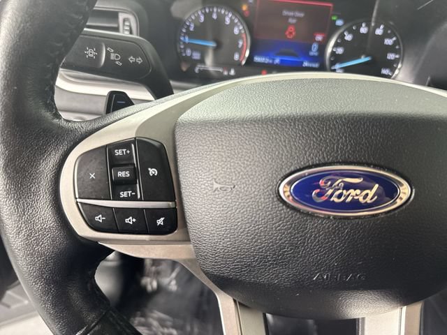 Used 2020 Ford Explorer XLT w/ Comfort Package AWD/4WD image 12