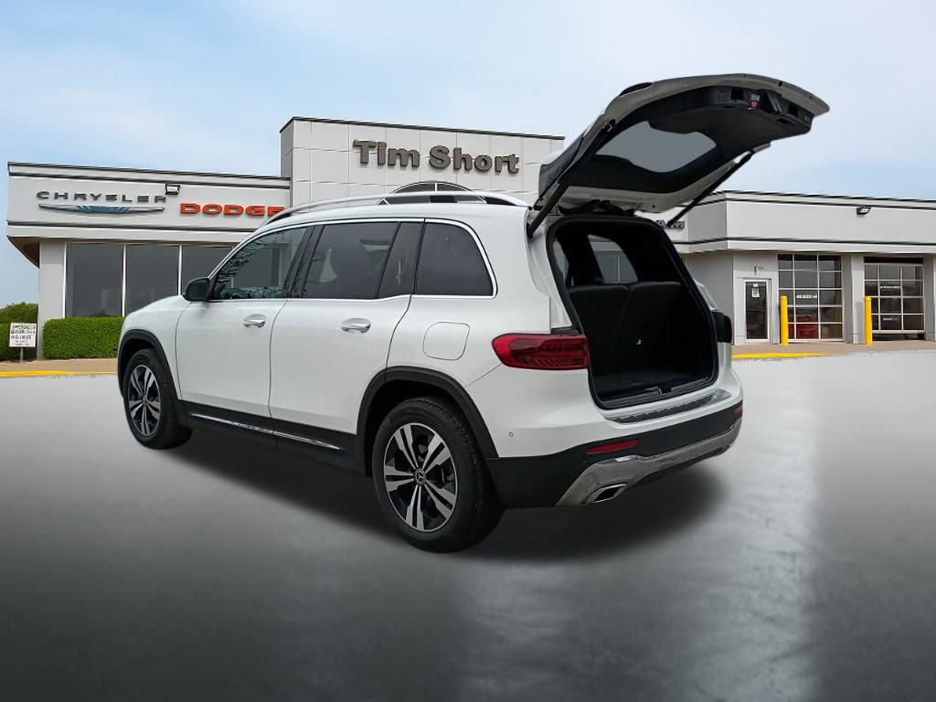 Used 2024 Mercedes-Benz GLB 250 4MATIC w/ Driver Assistance Package image 13