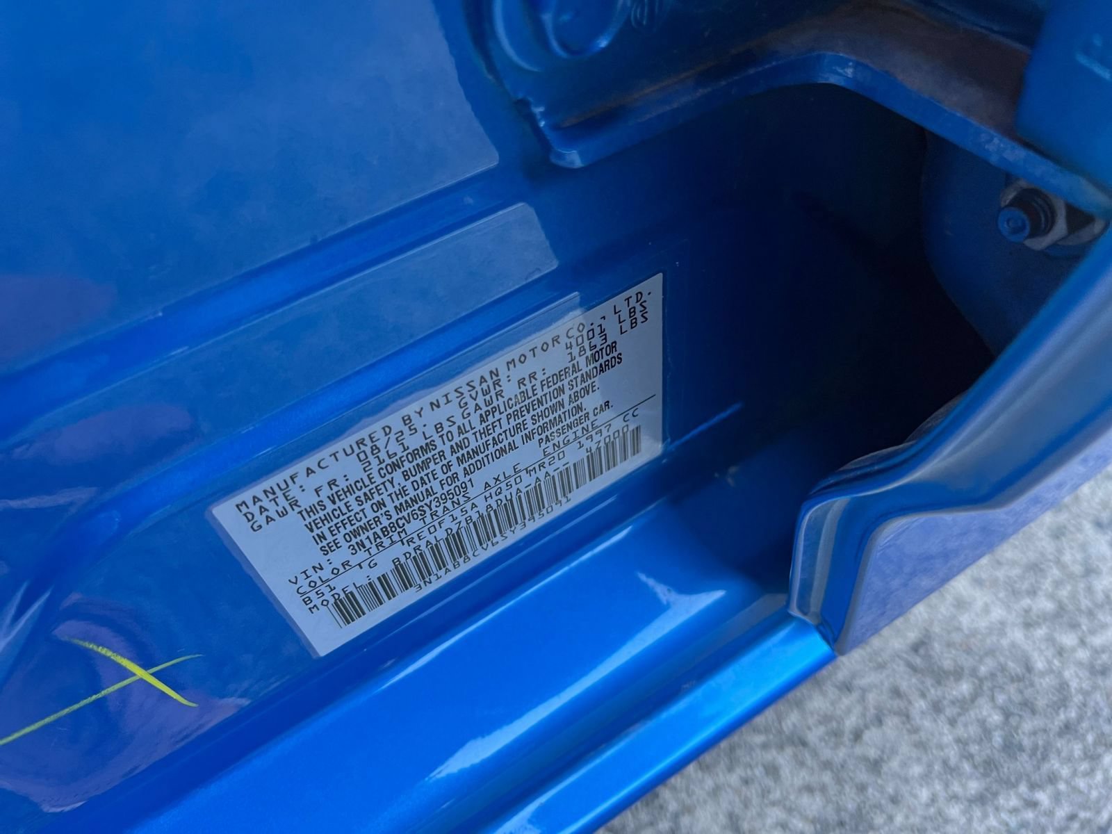 Used 2025 Nissan Sentra SV FWD image 28