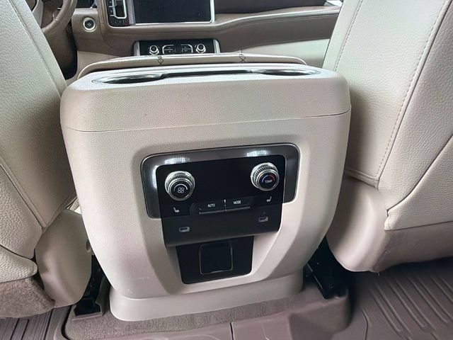 Used 2022 GMC Yukon XL Denali w/ Advanced Technology Package AWD/4WD image 18