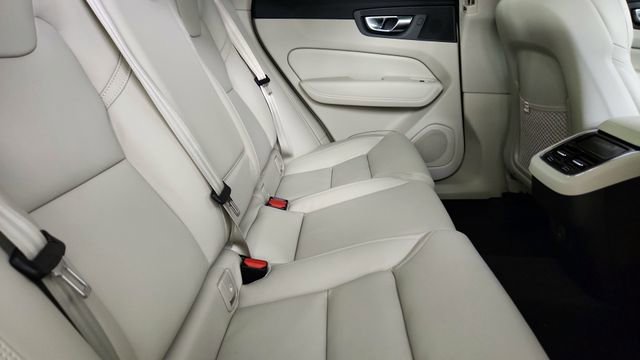 New 2026 Volvo XC60 B5 Ultra w/ Climate Package AWD/4WD image 32