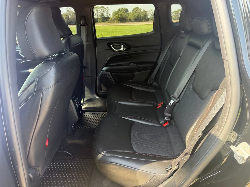 Used 2026 Jeep Compass Trailhawk AWD/4WD image 18