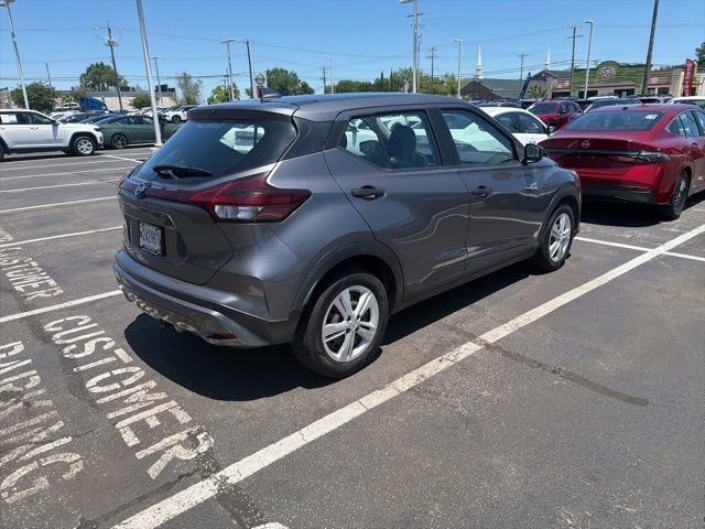 Used 2021 Nissan Kicks S FWD image 7