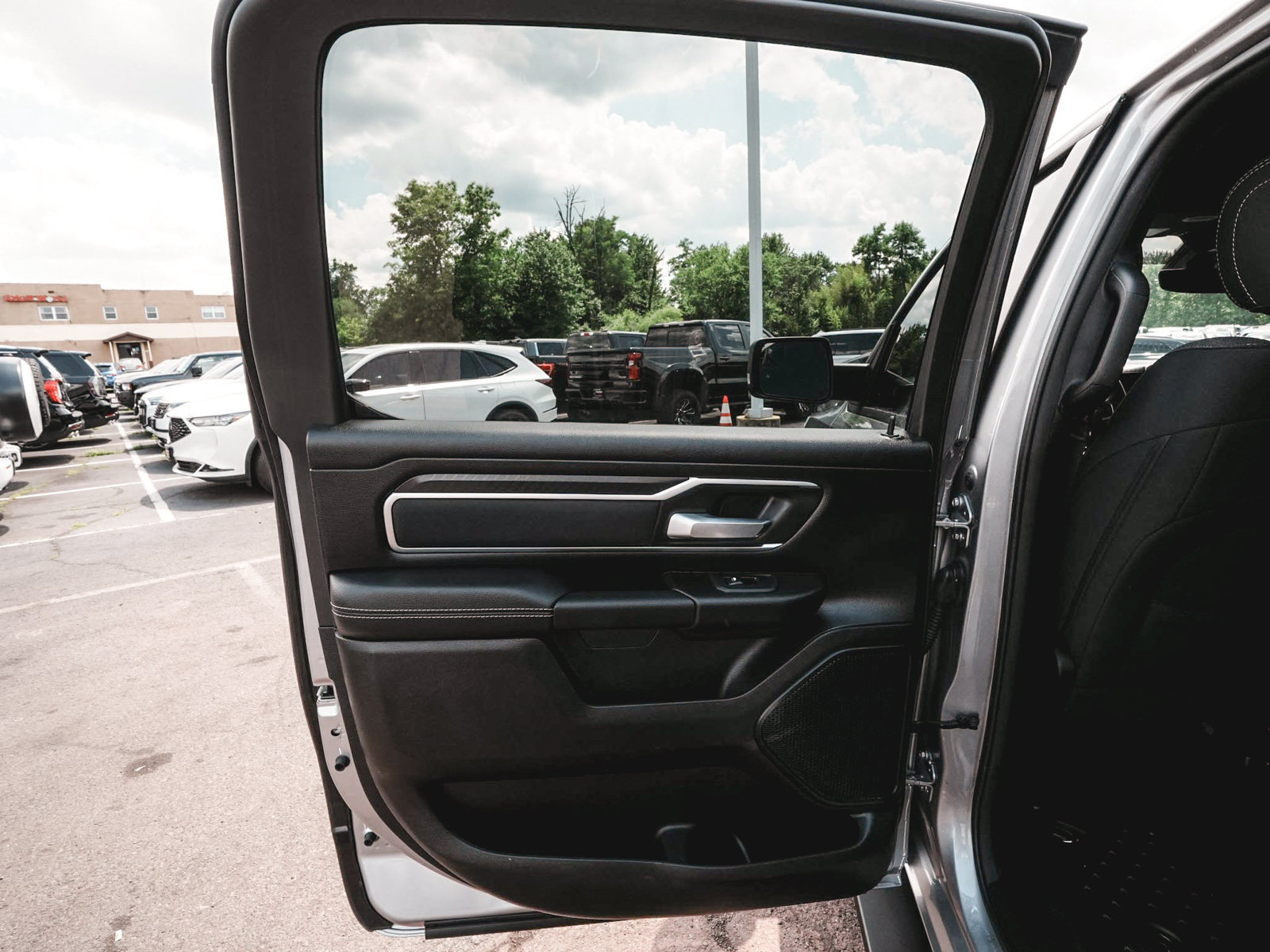 Used 2026 RAM 1500 Big Horn AWD/4WD image 12