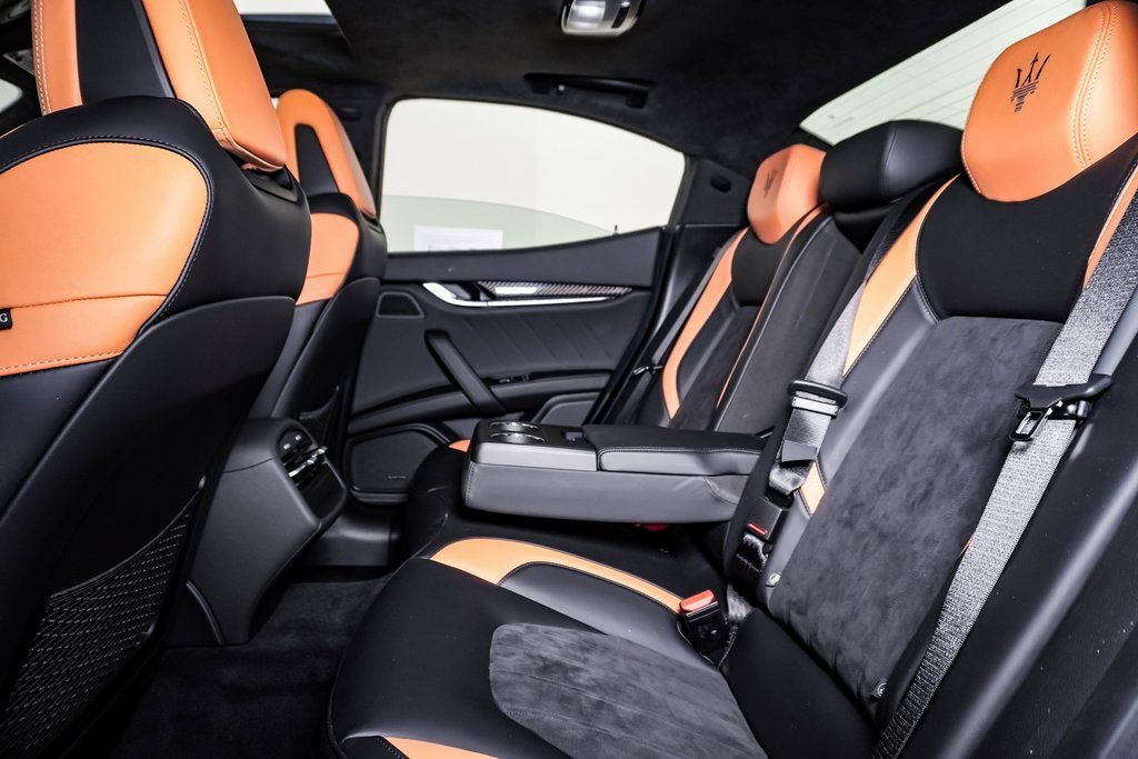 Used 2024 Maserati Ghibli Trofeo RWD image 21