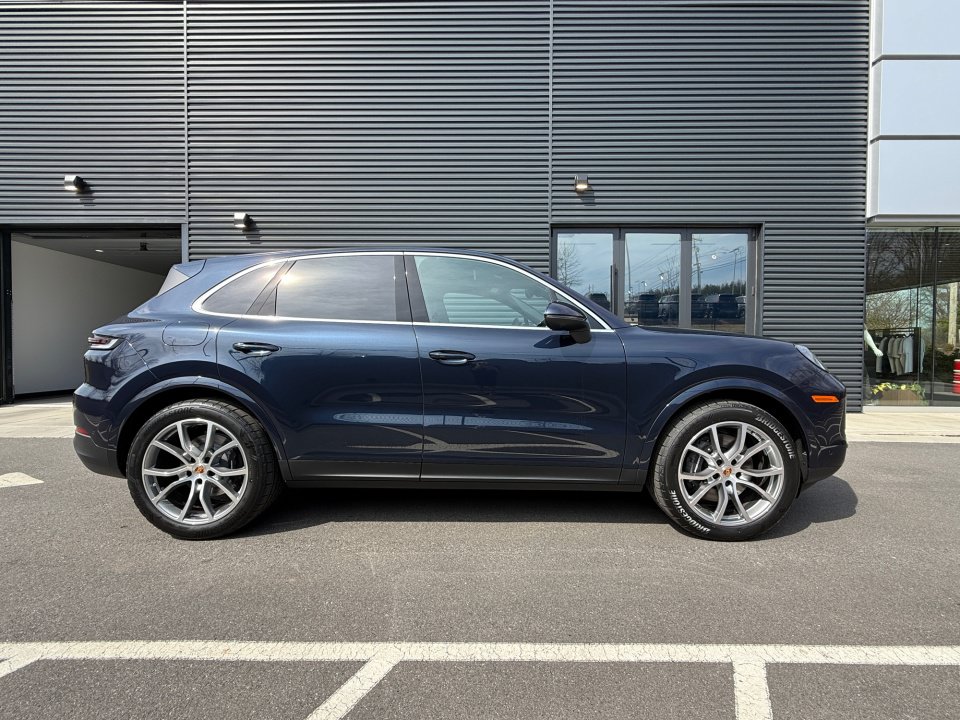 New 2026 Porsche Cayenne AWD/4WD image 8