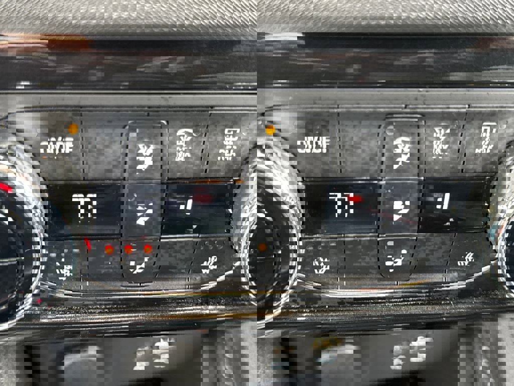 Used 2024 Chevrolet TrailBlazer RS w/ Convenience Package image 23