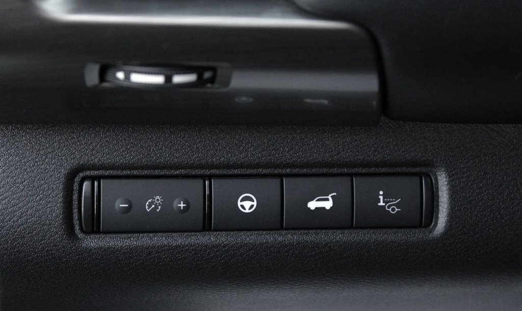 Certified 2023 Nissan Pathfinder Platinum image 47