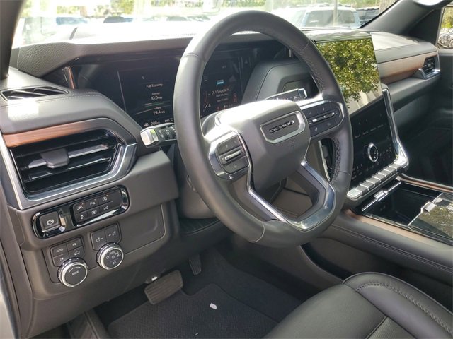 Certified 2025 GMC Yukon Denali image 18