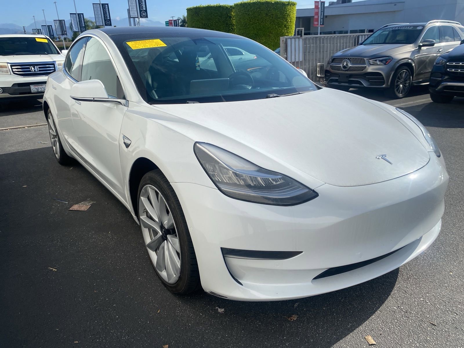 Used 2020 Tesla Model 3 Standard Range Plus RWD image 2