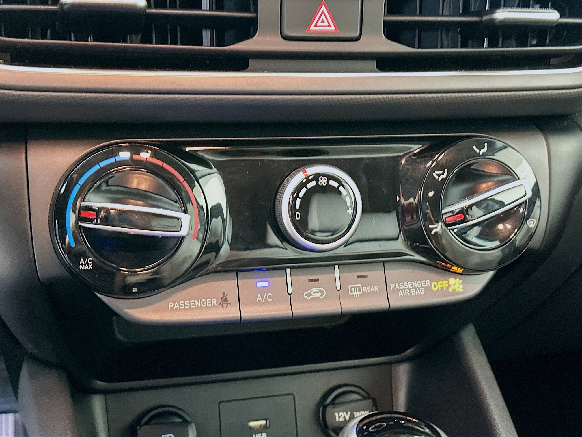 Used 2023 Hyundai Kona SEL w/ Cargo Package image 22