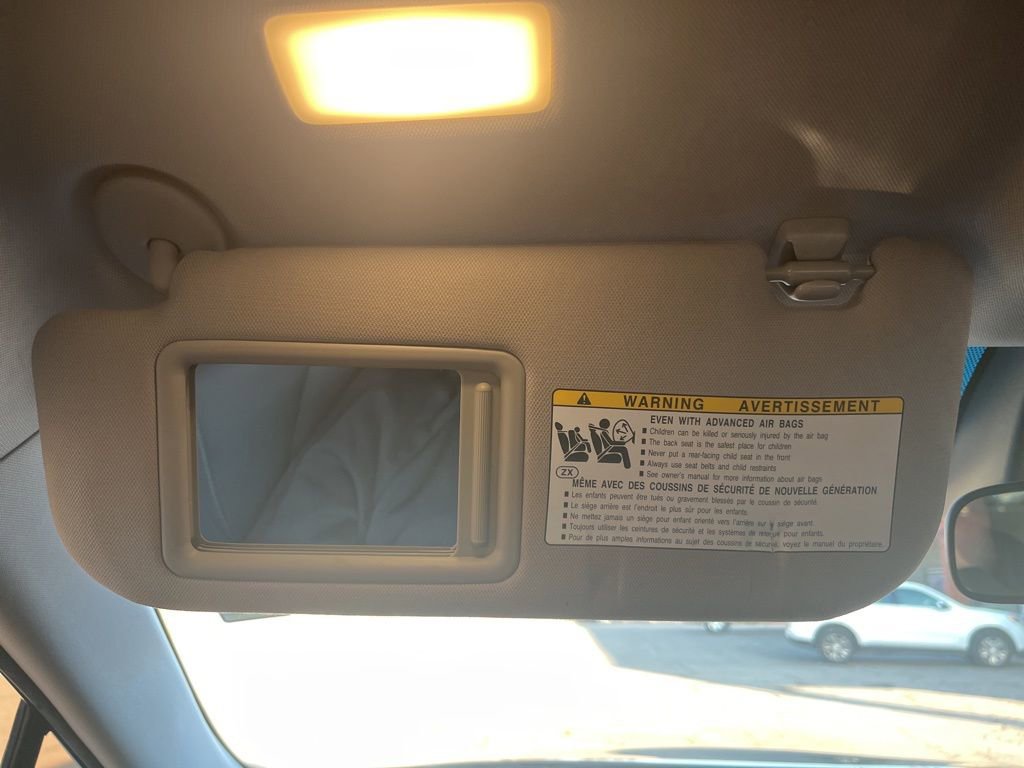 Used 2021 Toyota Venza LE w/ Carpet Mat Package (TMS) image 77