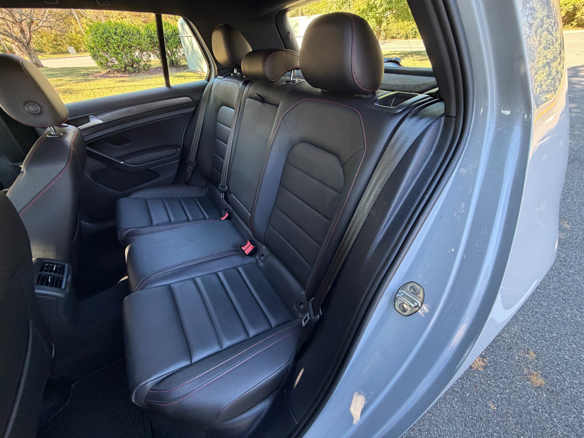 Used 2020 Volkswagen Golf 4-Door FWD image 51