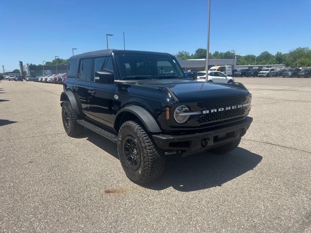 Used 2024 Ford Bronco Wildtrak AWD/4WD image 3