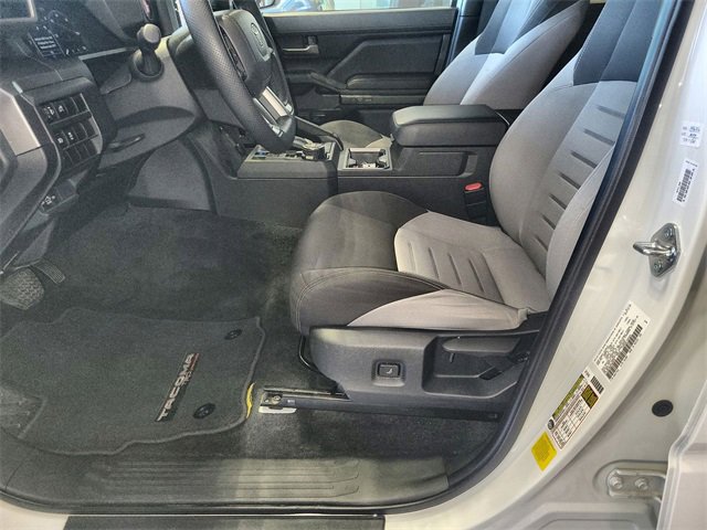 Certified 2025 Toyota Tacoma TRD Off-Road image 12