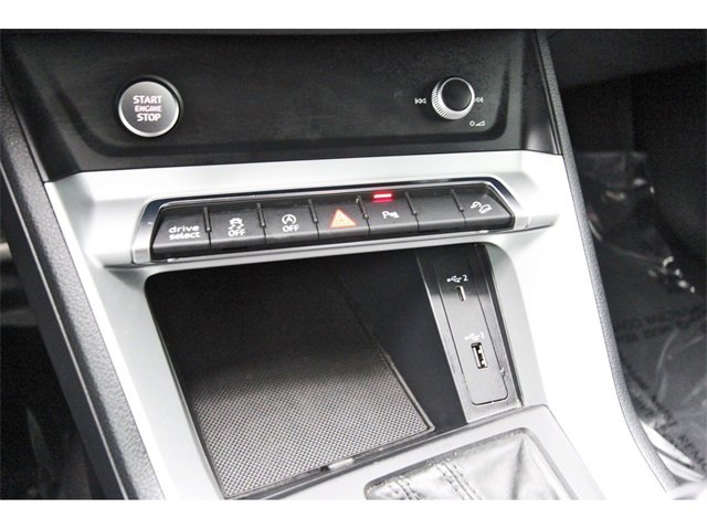 Used 2020 Audi Q3 2.0T Premium w/ Convenience Package image 26