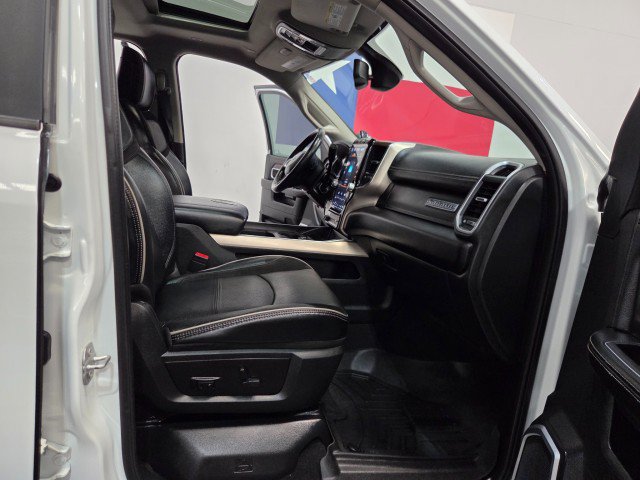 Used 2023 RAM 3500 Laramie AWD/4WD image 9