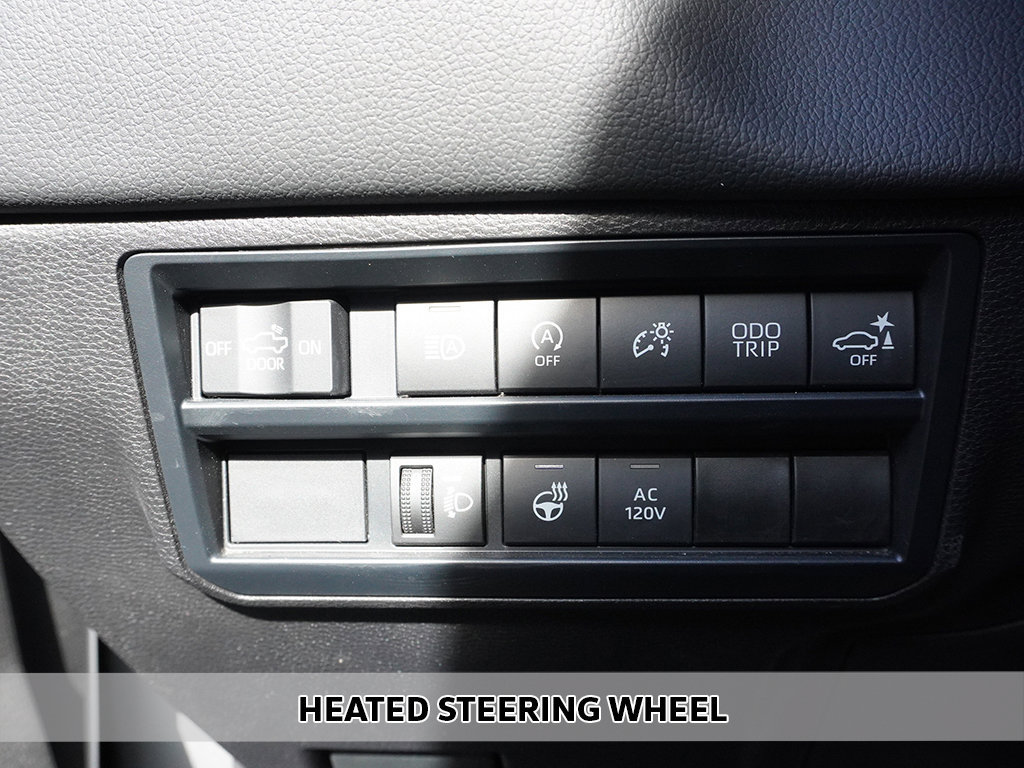 Used 2025 Toyota Tundra Limited AWD/4WD image 7