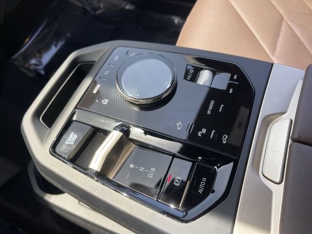 Used 2026 BMW iX xDrive45 image 22
