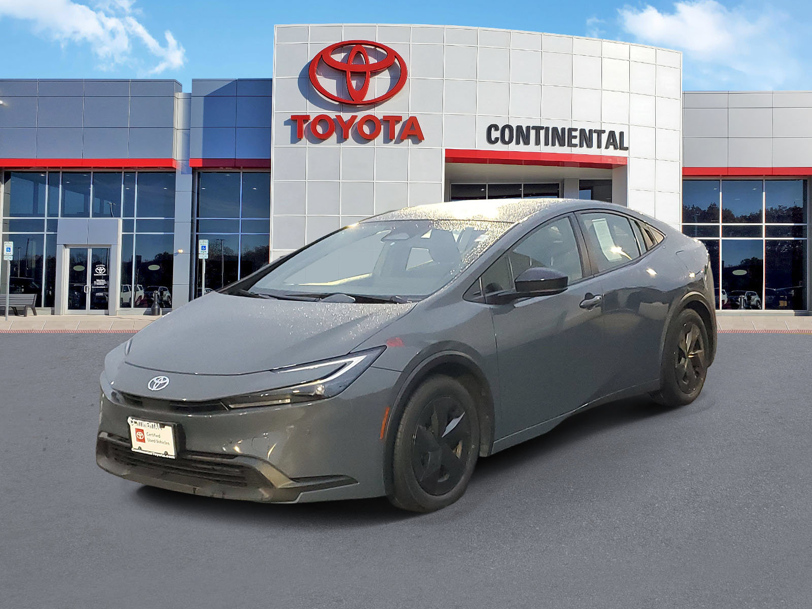 Certified 2024 Toyota Prius LE FWD image 3