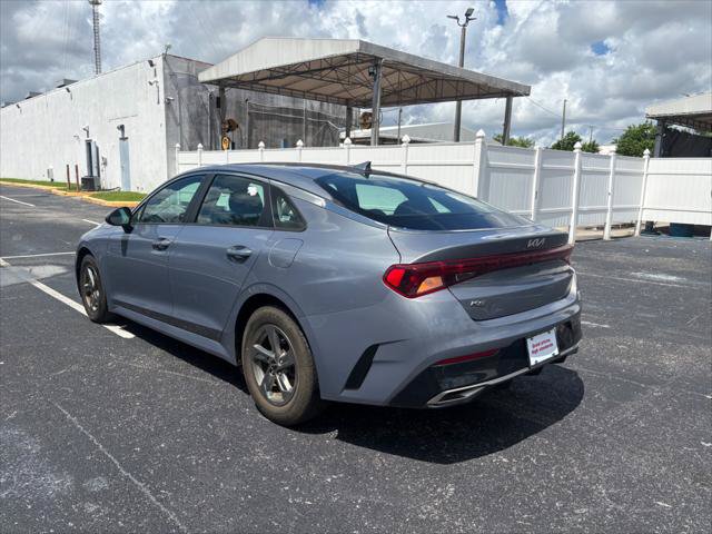 Used 2022 Kia K5 LXS FWD image 4