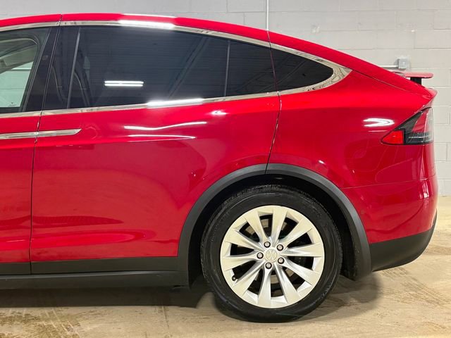 Used 2018 Tesla Model X 75D image 10
