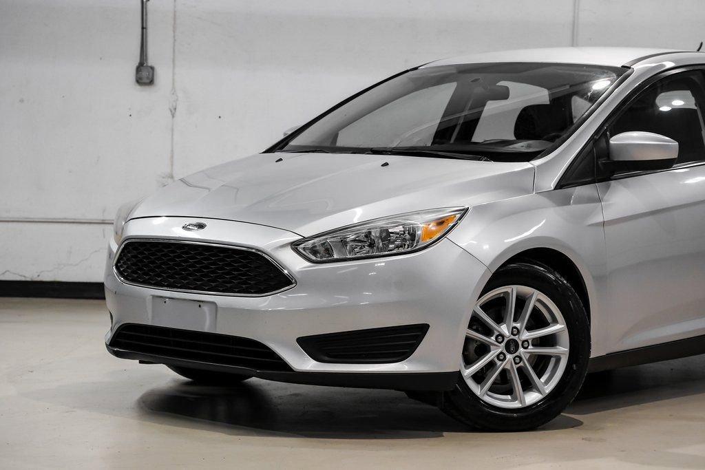 Used 2018 Ford Focus SE FWD image 5