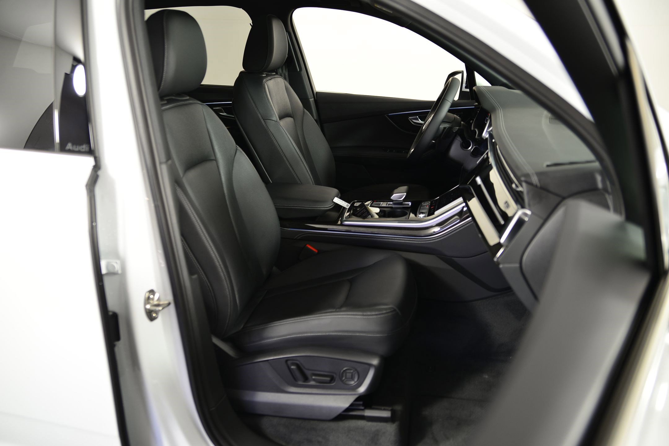New 2025 Audi Q7 3.0T Premium Plus image 16