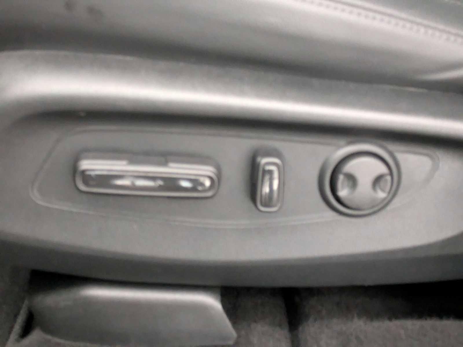 Used 2025 Honda CR-V EX-L image 17