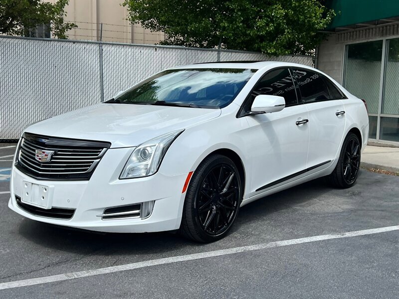 Used 2016 Cadillac XTS Vsport Platinum AWD/4WD image 3