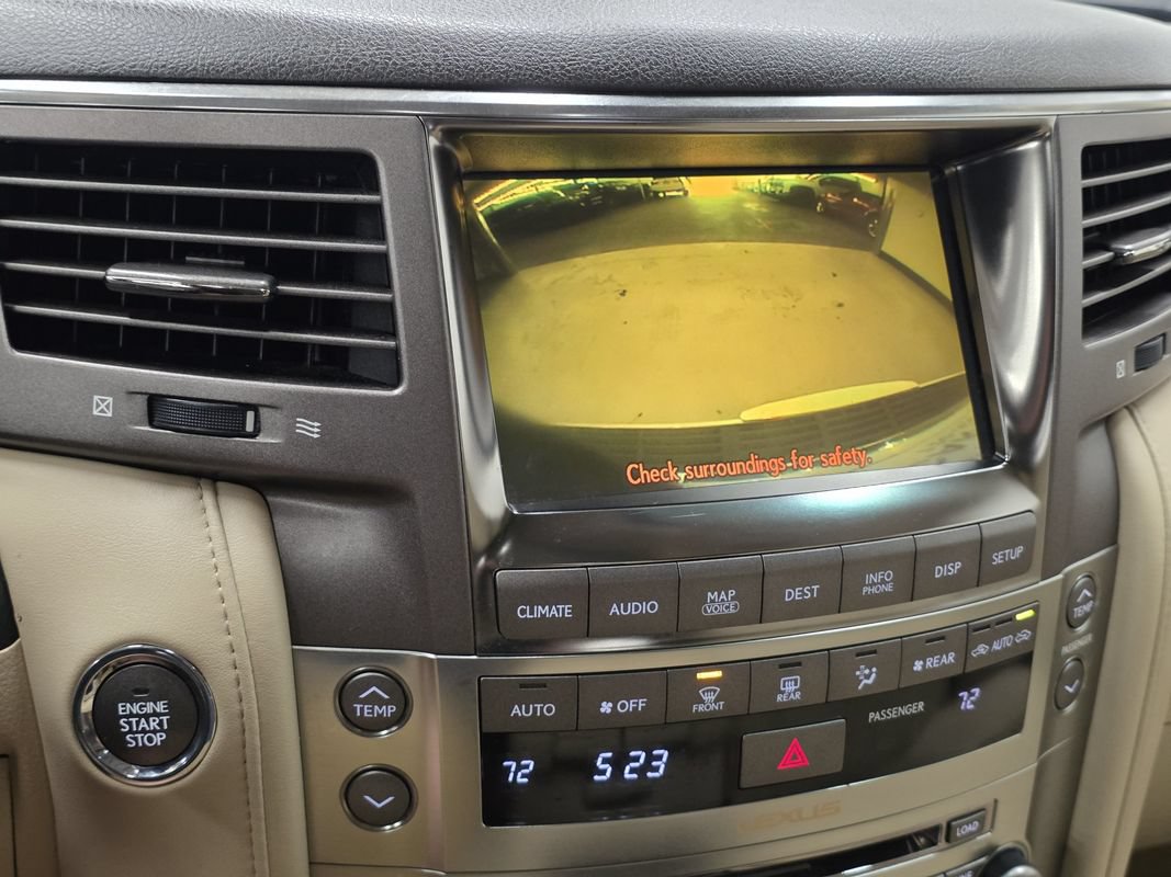 Used 2010 Lexus LX 570 4WD w/ Luxury Pkg image 43