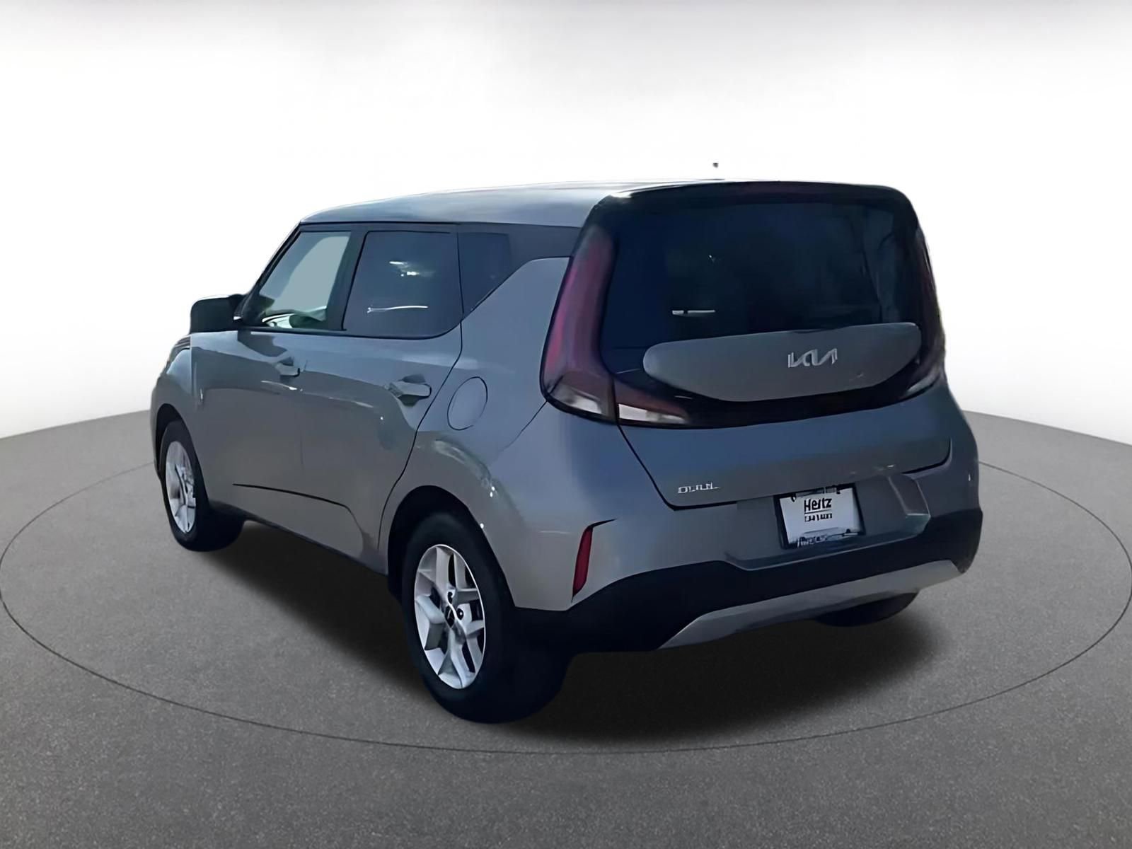 Used 2025 Kia Soul LX w/ LX Technology Package image 11