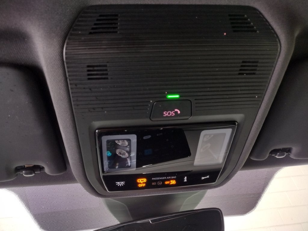 Certified 2023 Volkswagen ID.4 Pro AWD/4WD image 33