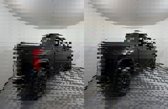 Used 2023 Chevrolet Silverado 2500 LTZ w/ LTZ Plus Package image 4