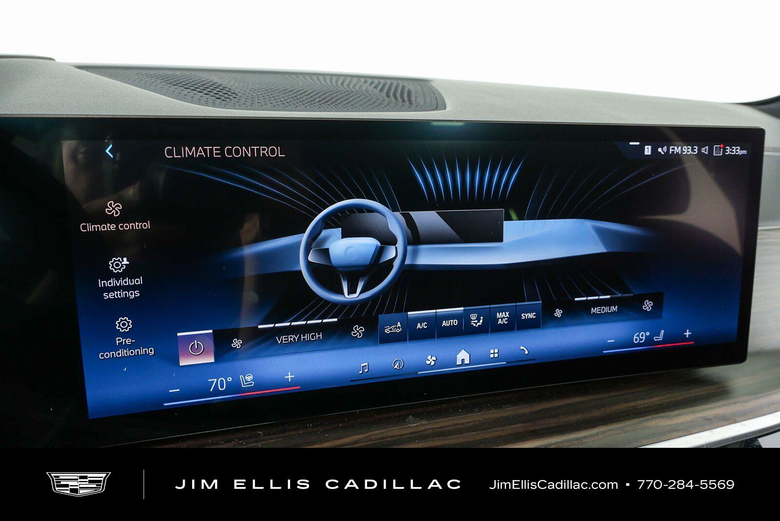 Used 2024 BMW X7 xDrive40i w/ M Sport Package AWD/4WD image 17