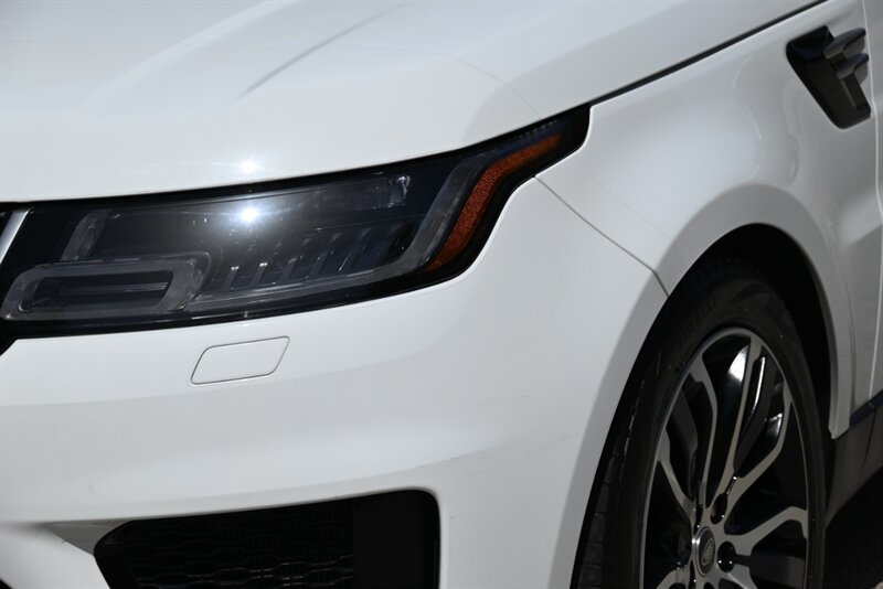 Used 2020 Land Rover Range Rover Sport SE AWD/4WD image 7
