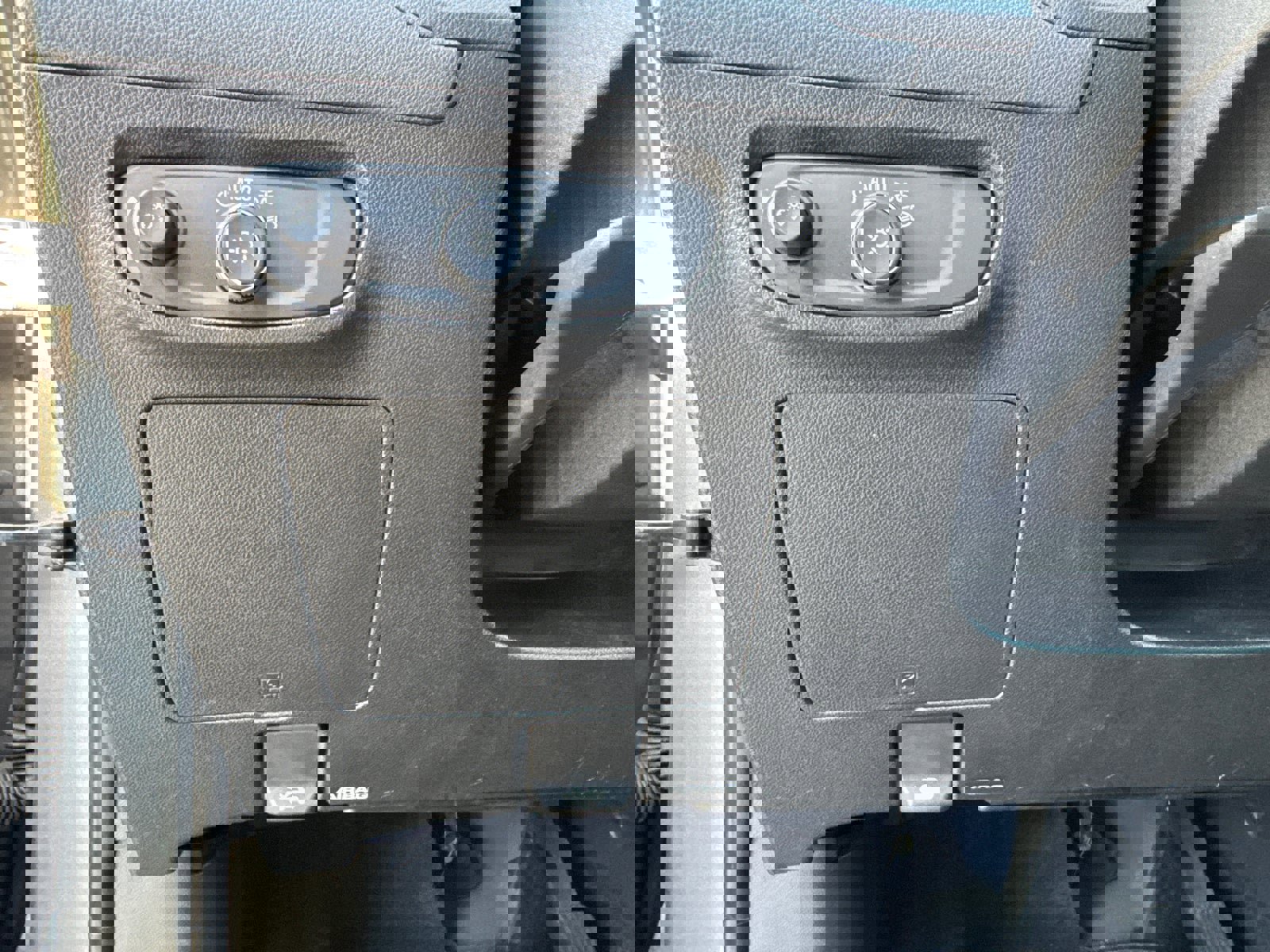 Certified 2024 Buick Encore GX Avenir image 25