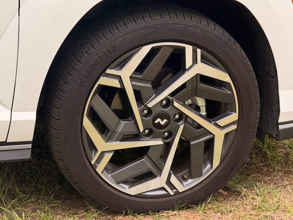 Used 2025 Hyundai Kona N Line S FWD image 9
