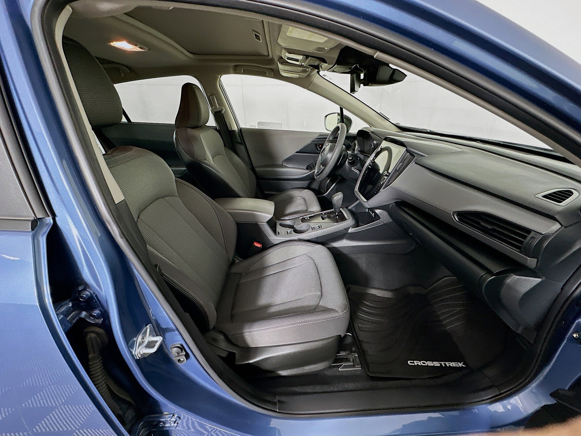 Used 2024 Subaru Crosstrek 2.0i Premium image 30