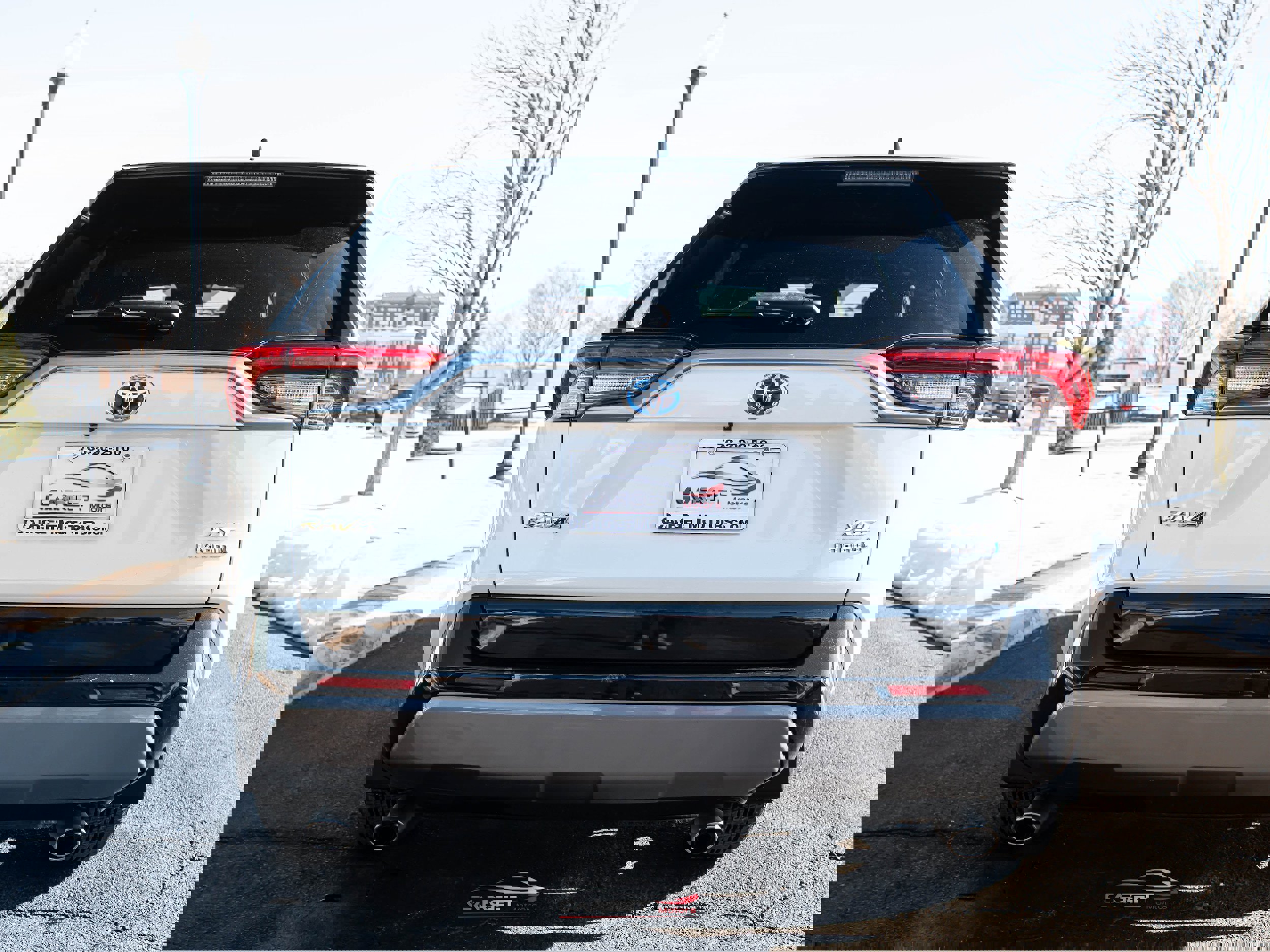 Used 2021 Toyota RAV4 XSE image 6