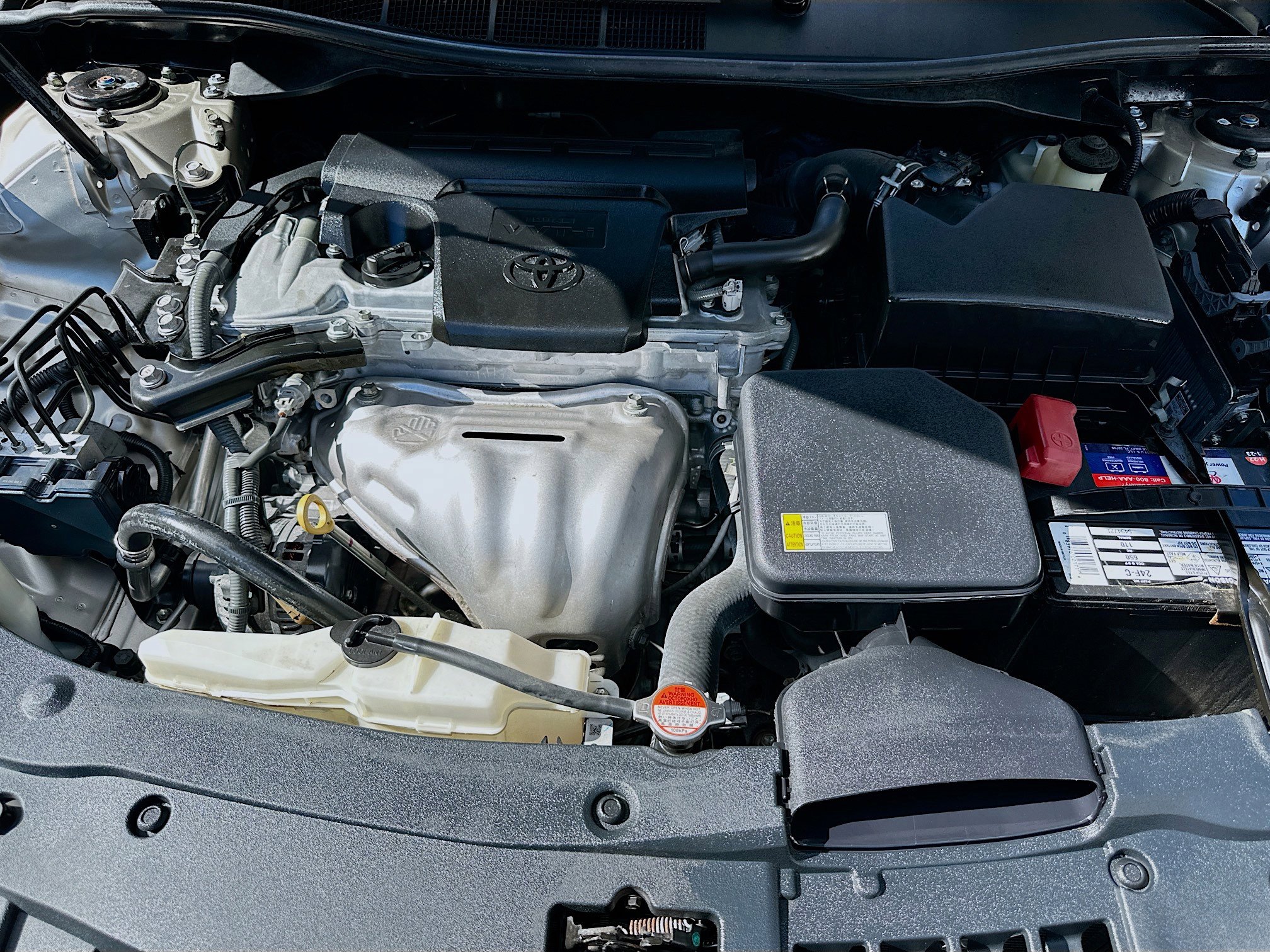 Used 2016 Toyota Camry LE image 29