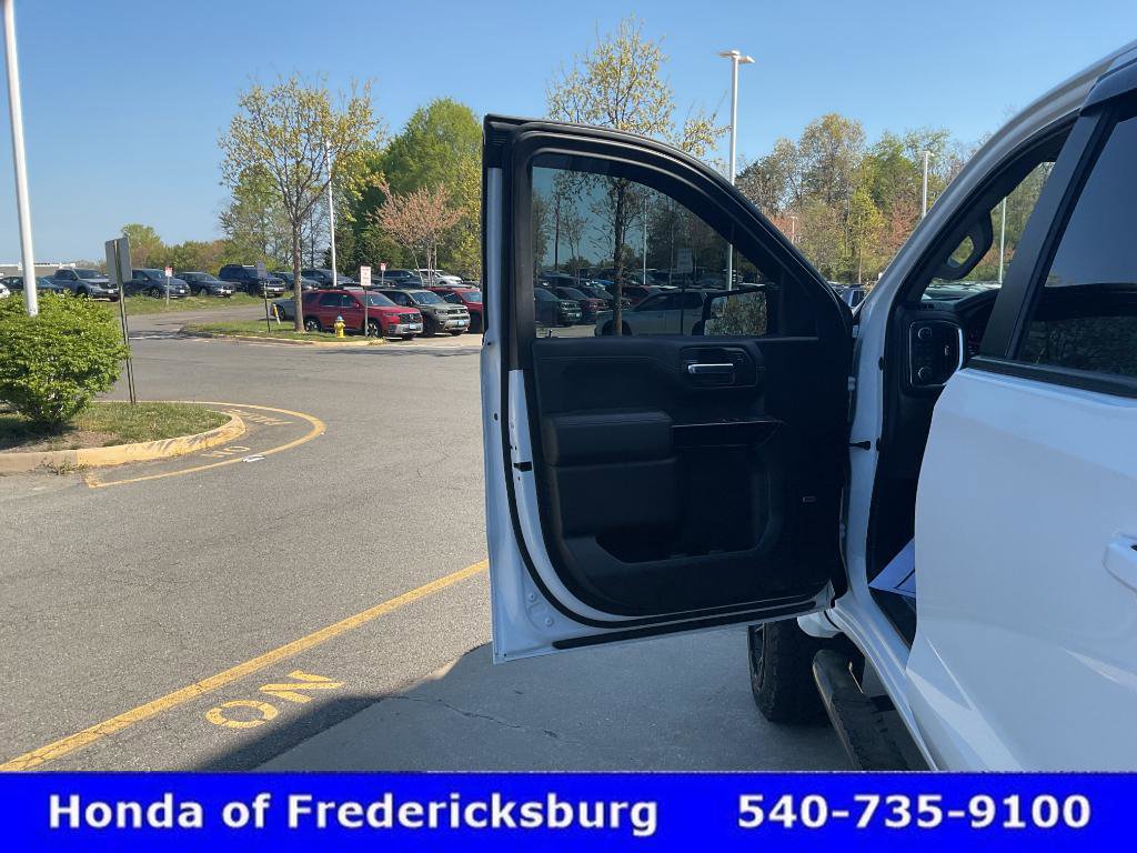 Used 2021 Chevrolet Silverado 1500 RST AWD/4WD image 16