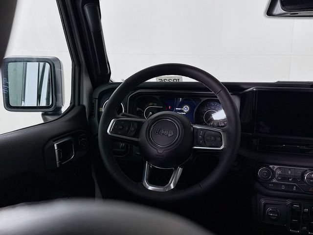New 2026 Jeep Wrangler Unlimited Sahara AWD/4WD image 11