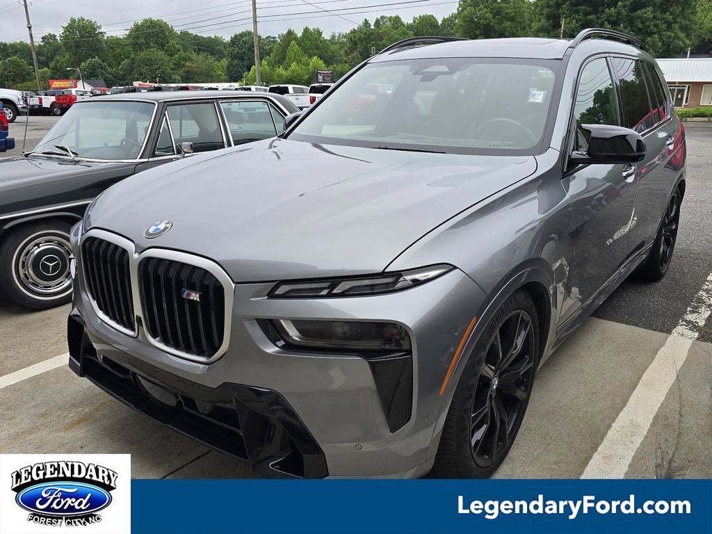 Used 2025 BMW X7 M60i w/ Executive Package AWD/4WD video 1