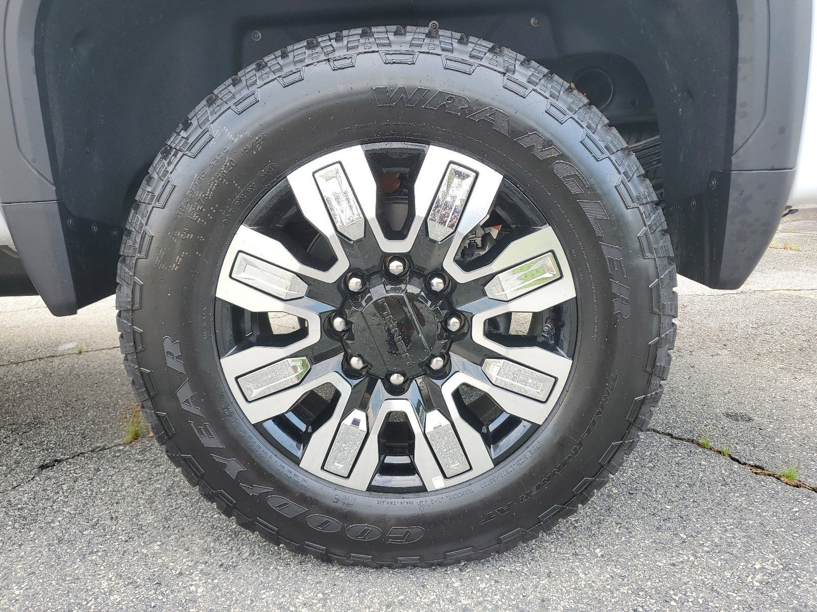 New 2025 GMC Sierra 2500 Denali image 10