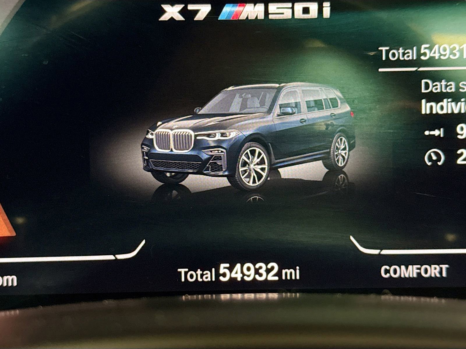 Used 2020 BMW X7 M50i w/ Dynamic Handling Package image 15